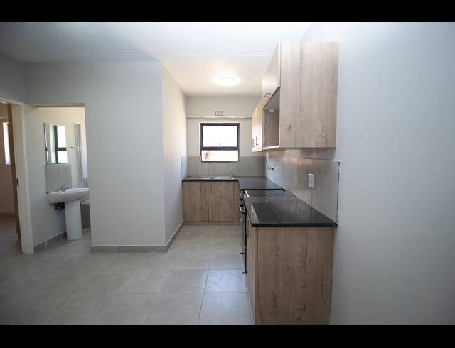 2 BEDROOM APARTMENT TO LET IN KENLEAF